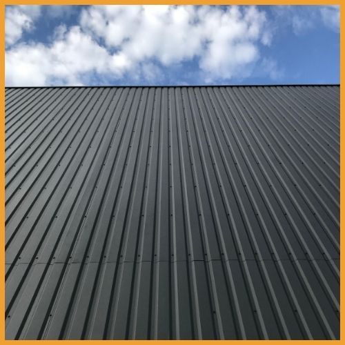 Metal building panels and roof installation in Noblesville